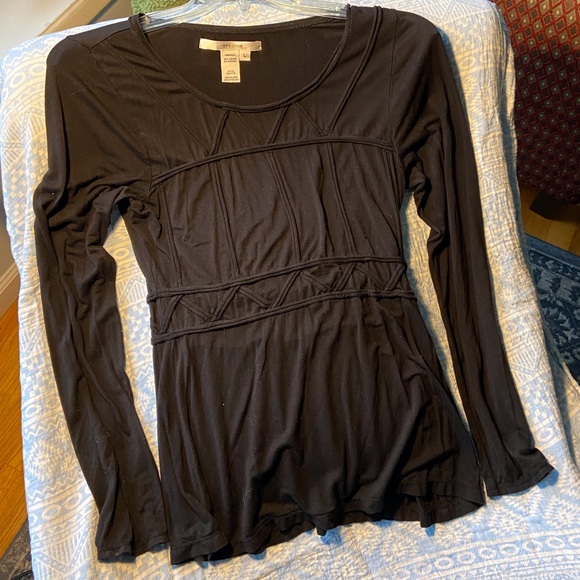 Studio M Fitted Tunic with Geometric/Greek Styling - Picture 2 of 11